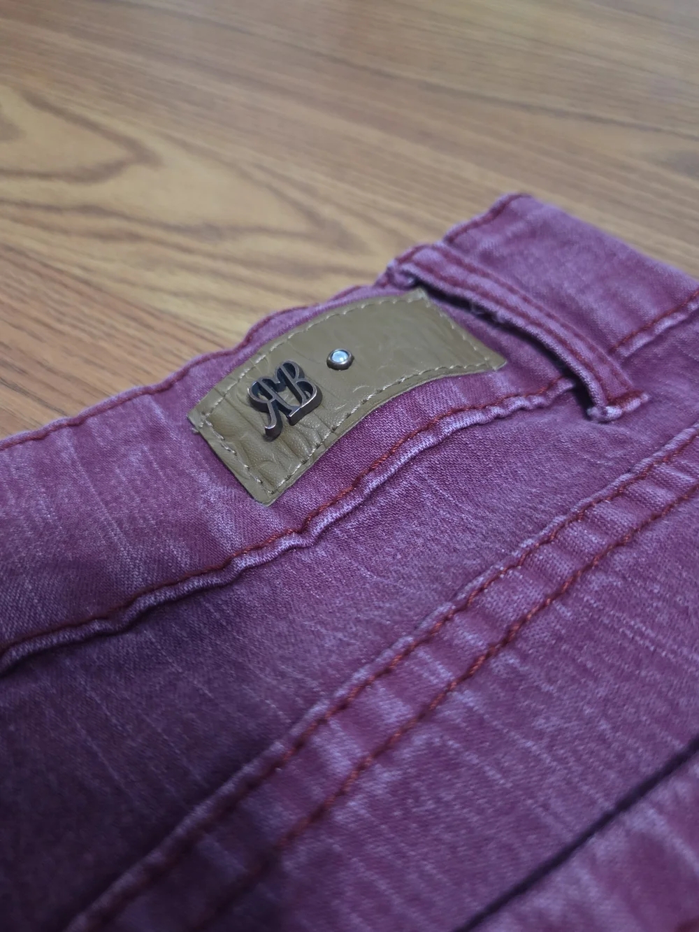 Rock Blue Womens Burgundy Skinny Jeans Size XS Stretch Mid Rise Double Button Wi